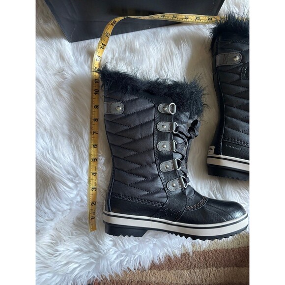 Sorel Boots - Picture 8 of 8